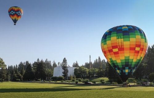New hot air ballooning program draws hundreds of transfer students to PUC this spring