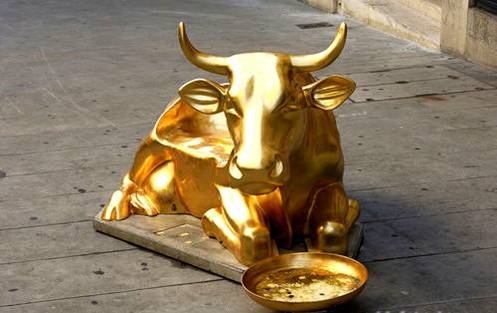 Andrews dairy ordered to destroy new golden calf statue